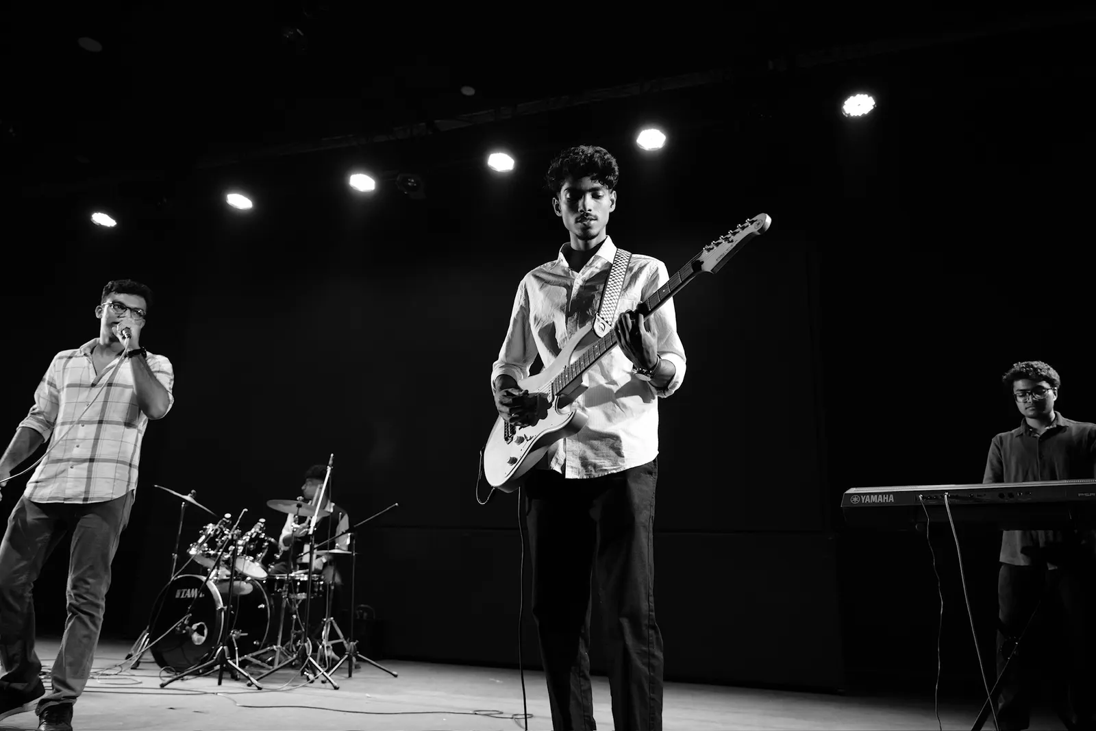 Guitar solo in black and white
